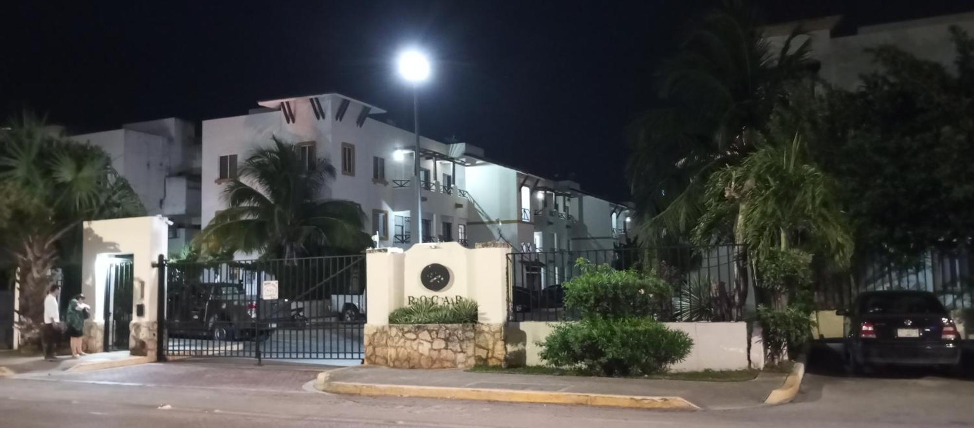Apartamento En Fraccionamiento Privado 6 Personas Con Piscina Cerca De La Playa Playa del Carmen Kültér fotó